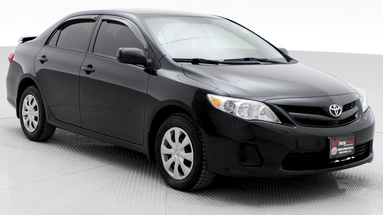 Toyota corolla 2012 год