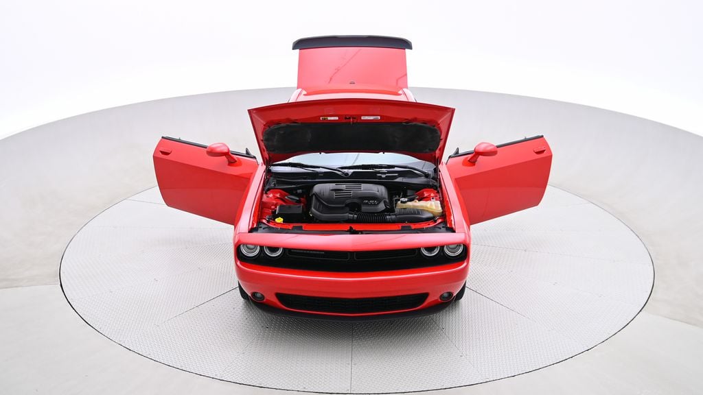 Dodge Challenger SXT Plus 2016