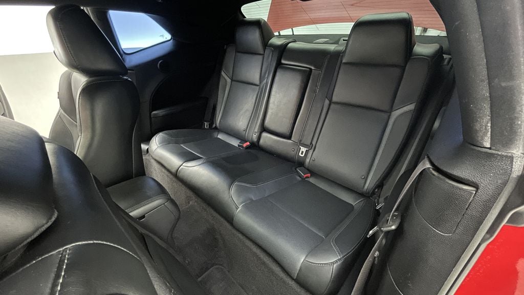 Dodge Challenger SXT Plus 2016