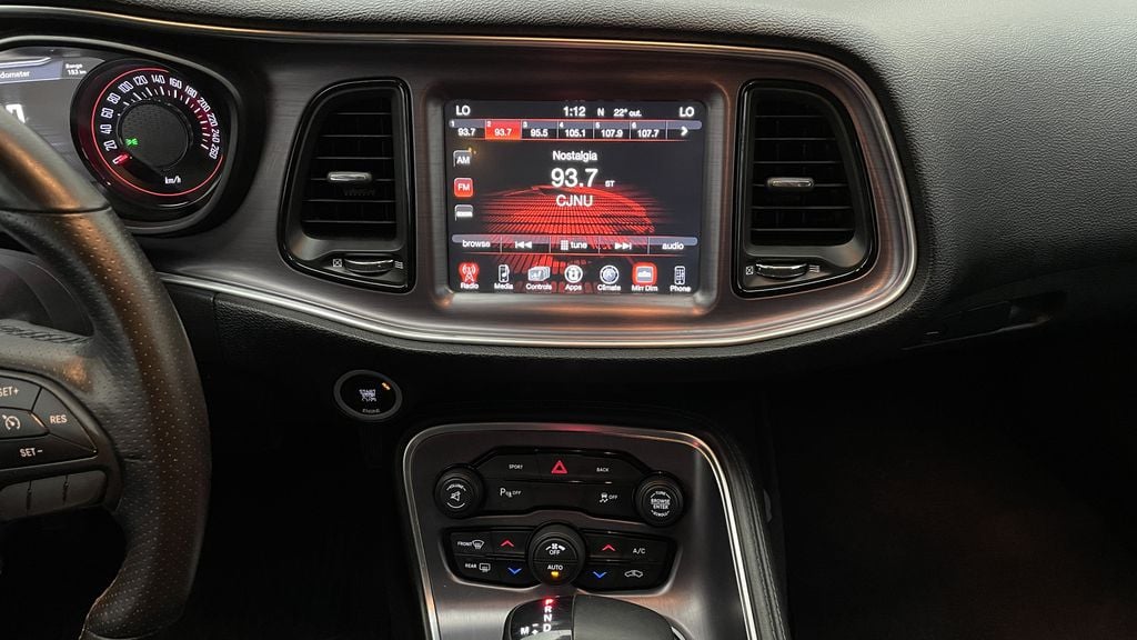Dodge Challenger SXT Plus 2016