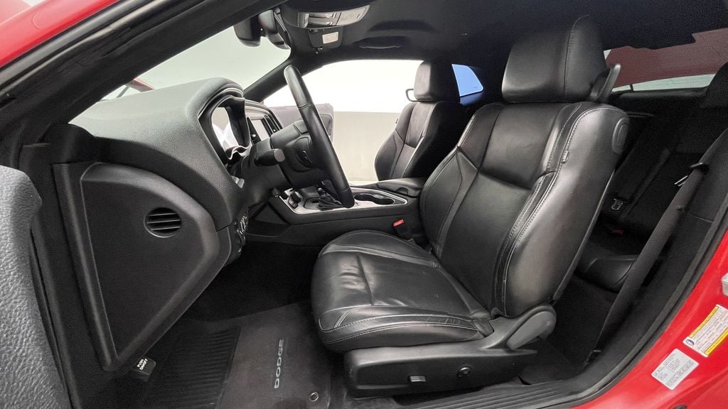 Dodge Challenger SXT Plus 2016