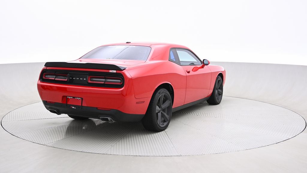 Dodge Challenger SXT Plus 2016