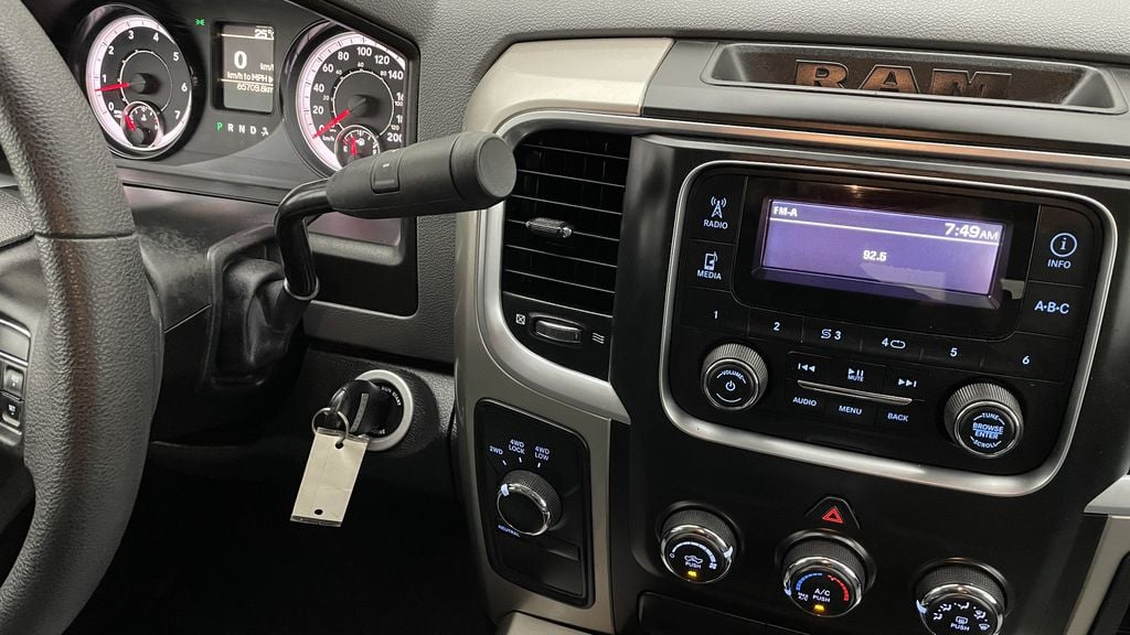 Ram 1500 SXT 2018