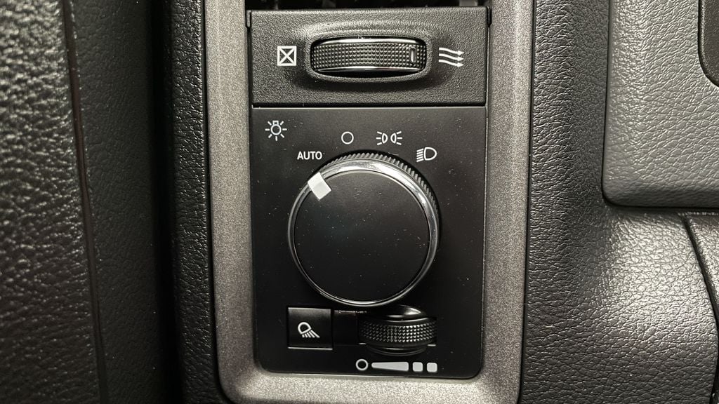 Ram 1500 SXT 2018