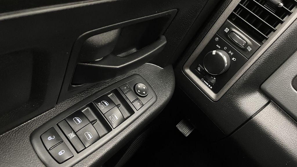 Ram 1500 SXT 2018