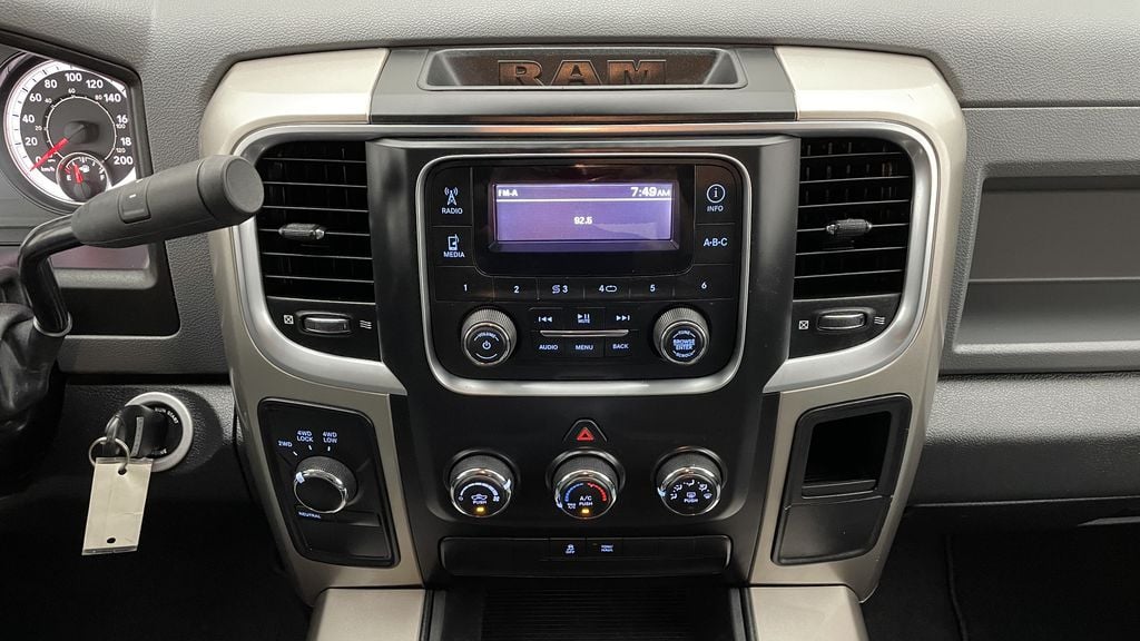Ram 1500 SXT 2018