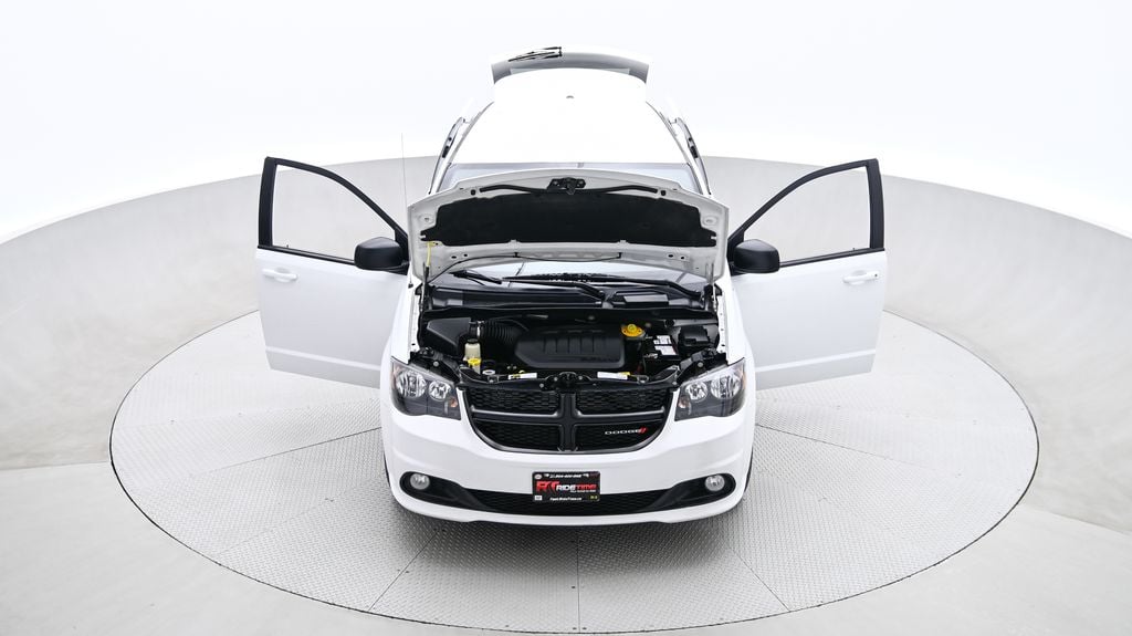 Dodge Grand Caravan SXT 2020
