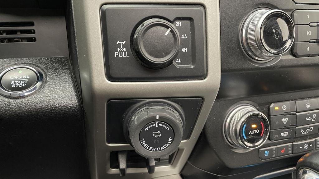 Ford F-150 LARIAT 2020