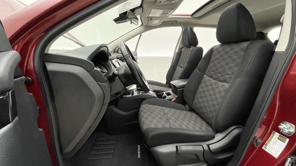 Nissan Qashqai SV 2021