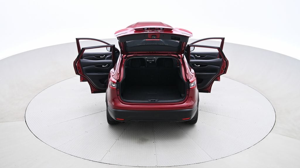 Nissan Qashqai SV 2021