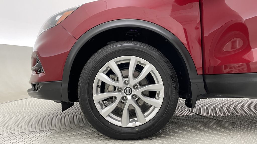 Nissan Qashqai SV 2021