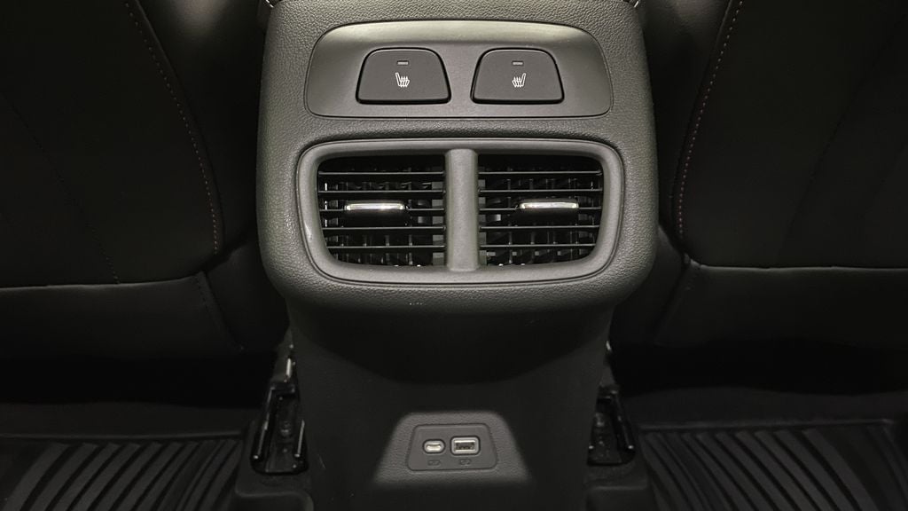 Buick Envision Essence 2023