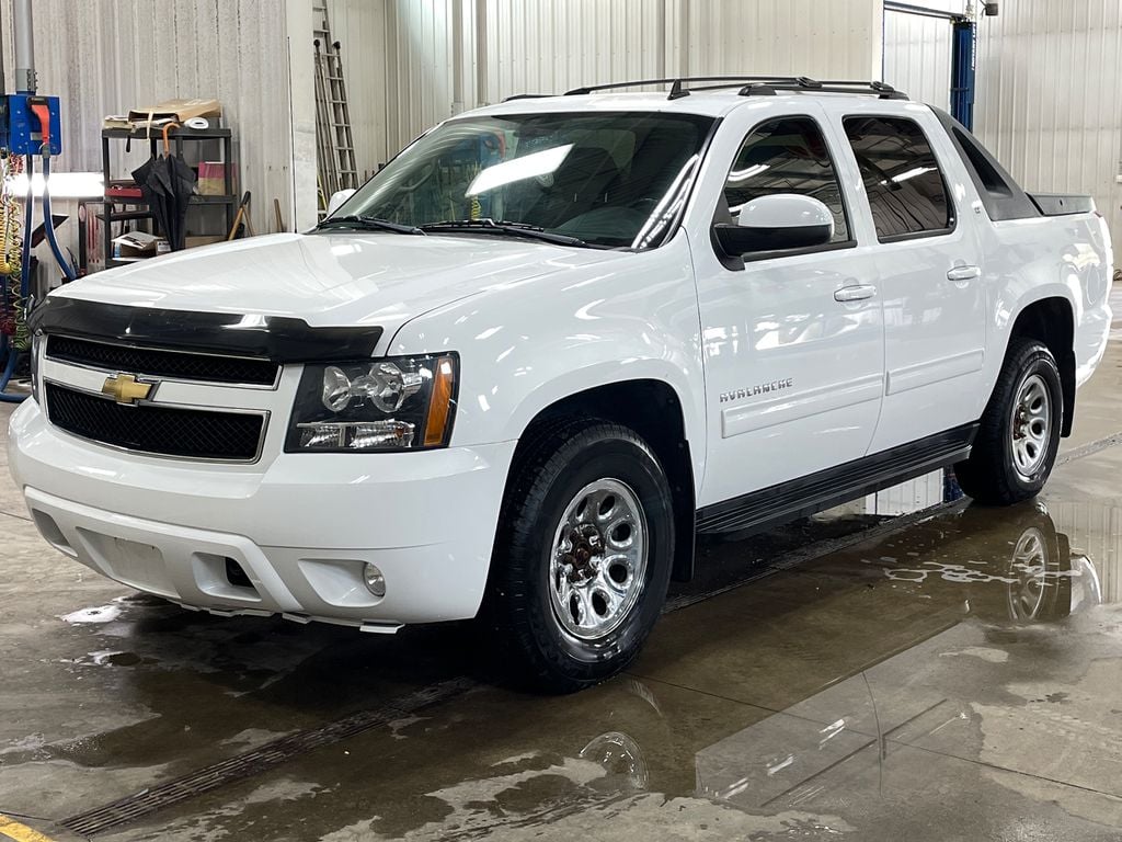 Chevrolet Avalanche LT w/1SC 2011