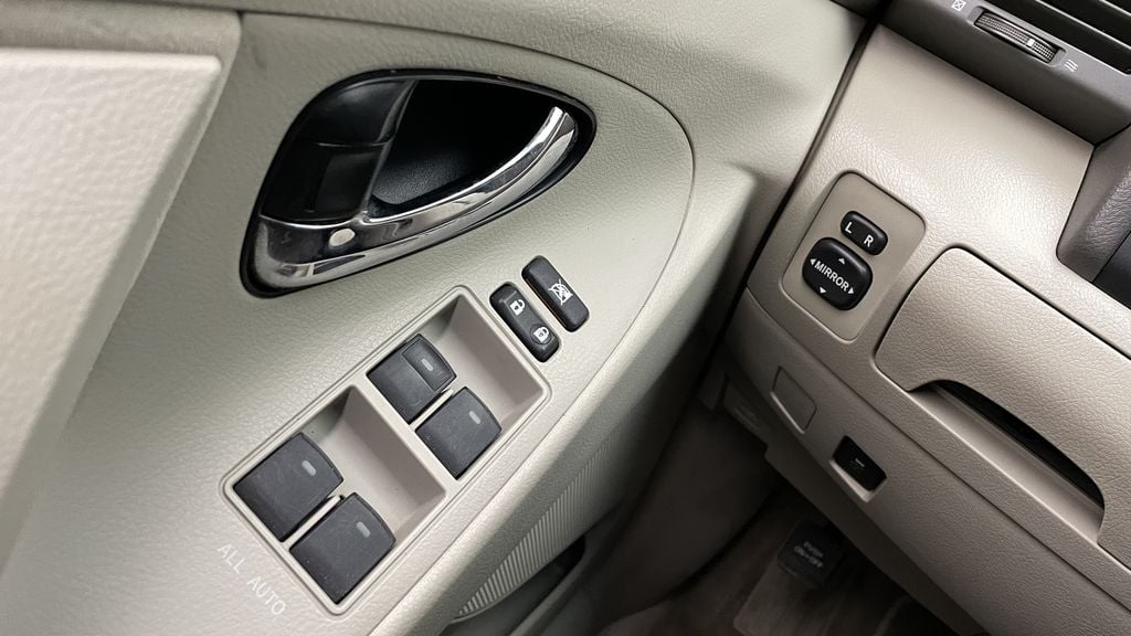 Toyota Camry LE 2011