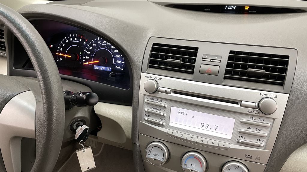 Toyota Camry LE 2011