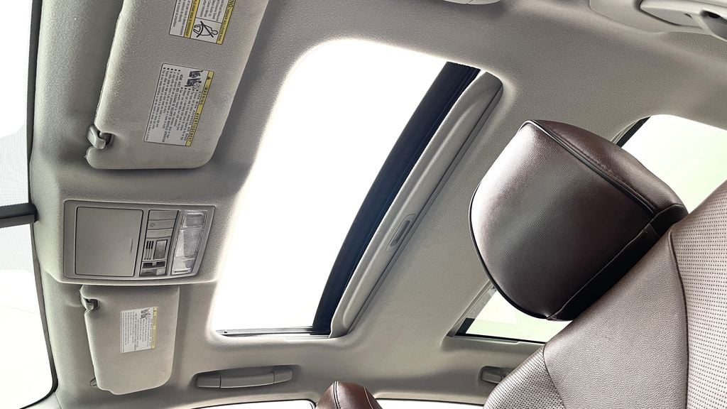 Toyota Venza Redwood Edition 2016