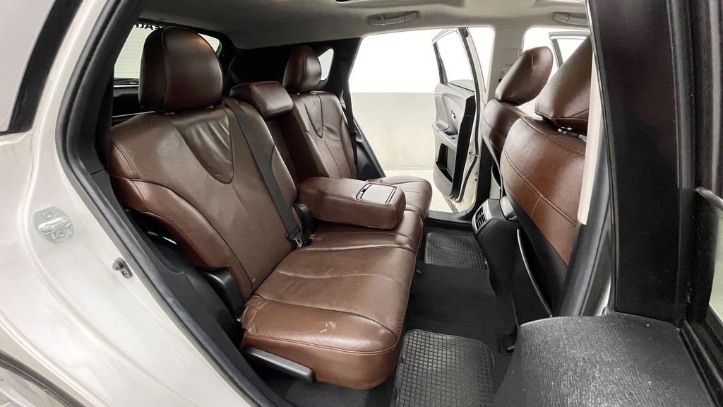 Toyota Venza Redwood Edition 2016