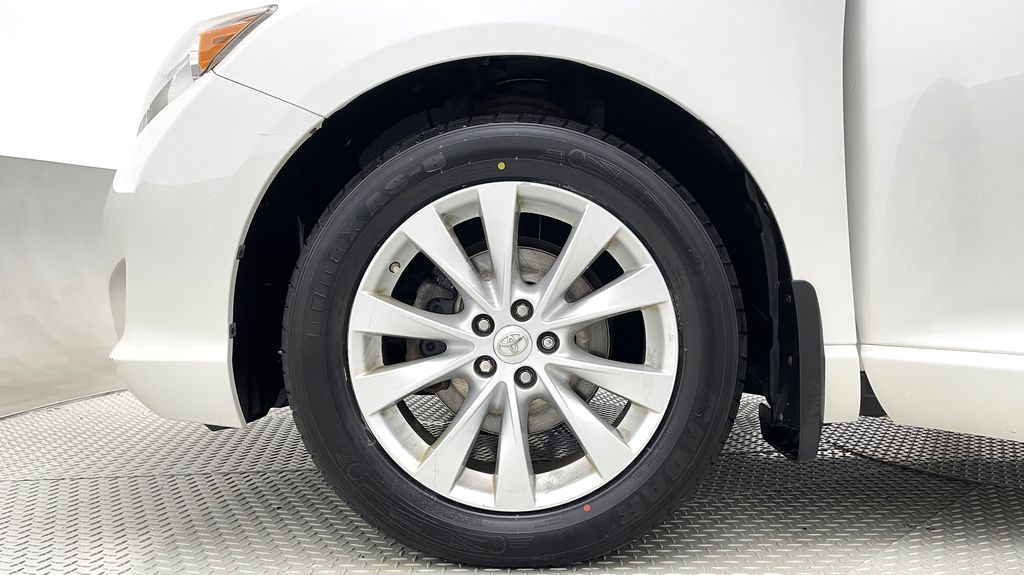 Toyota Venza Redwood Edition 2016