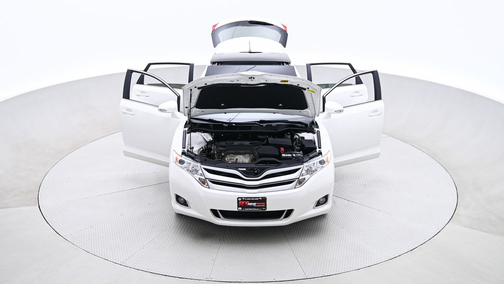 Toyota Venza Redwood Edition 2016