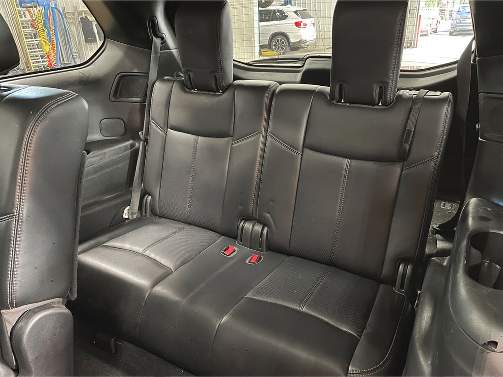 Nissan Pathfinder PLATINUM 2017