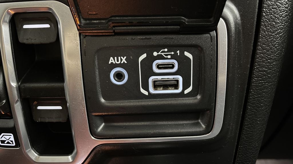Jeep Wrangler Unlimited Sahara 2018