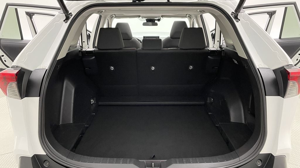 TOYOTA RAV4 XLE 2019
