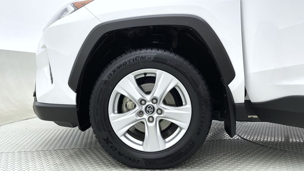 TOYOTA RAV4 XLE 2019