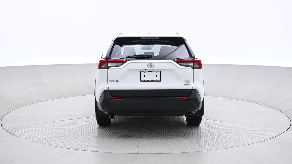 TOYOTA RAV4 XLE 2019