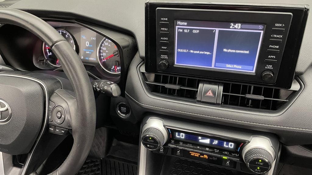 TOYOTA RAV4 XLE 2019