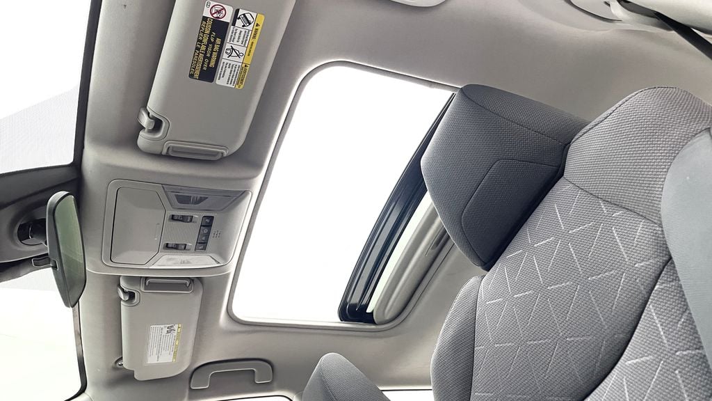 TOYOTA RAV4 XLE 2019
