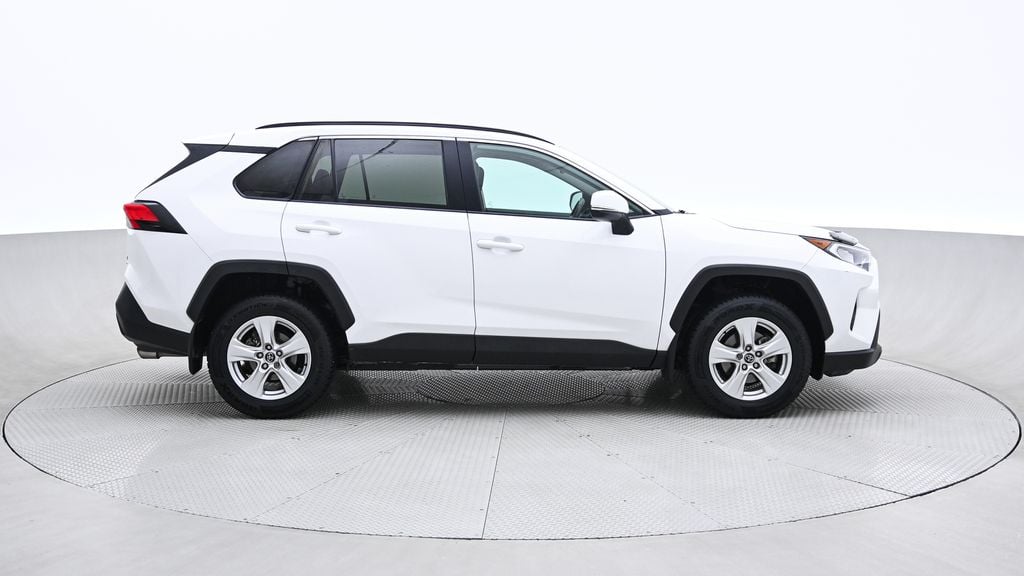 TOYOTA RAV4 XLE 2019
