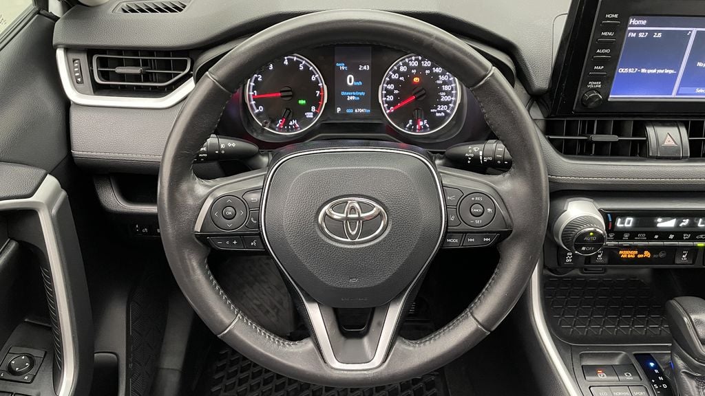 TOYOTA RAV4 XLE 2019