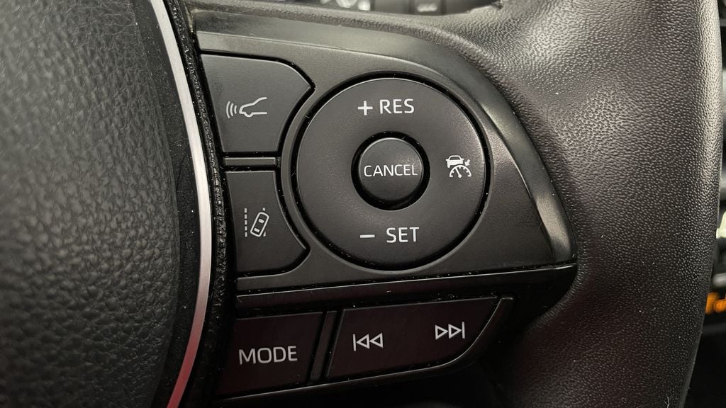 TOYOTA RAV4 XLE 2019