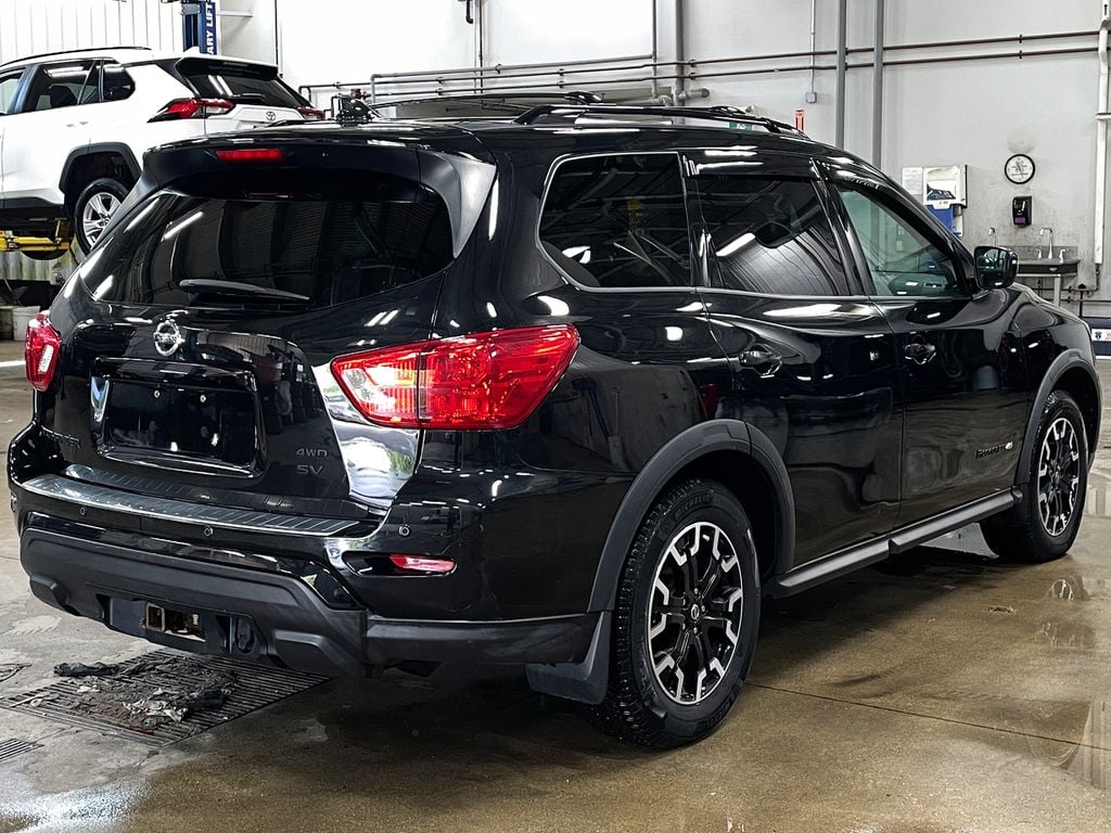 Nissan Pathfinder SV TECH 2020