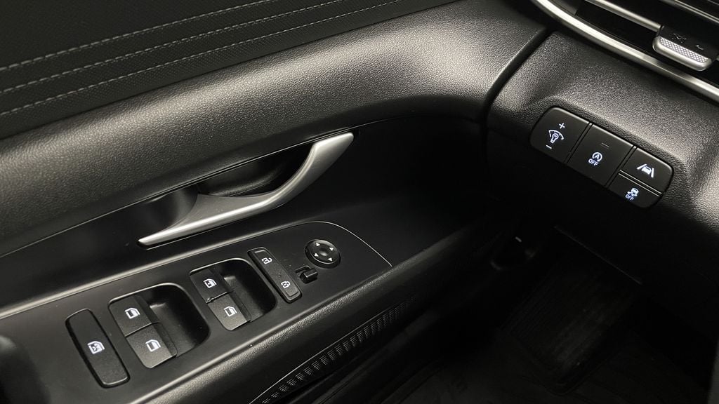 Hyundai Elantra Essential 2021