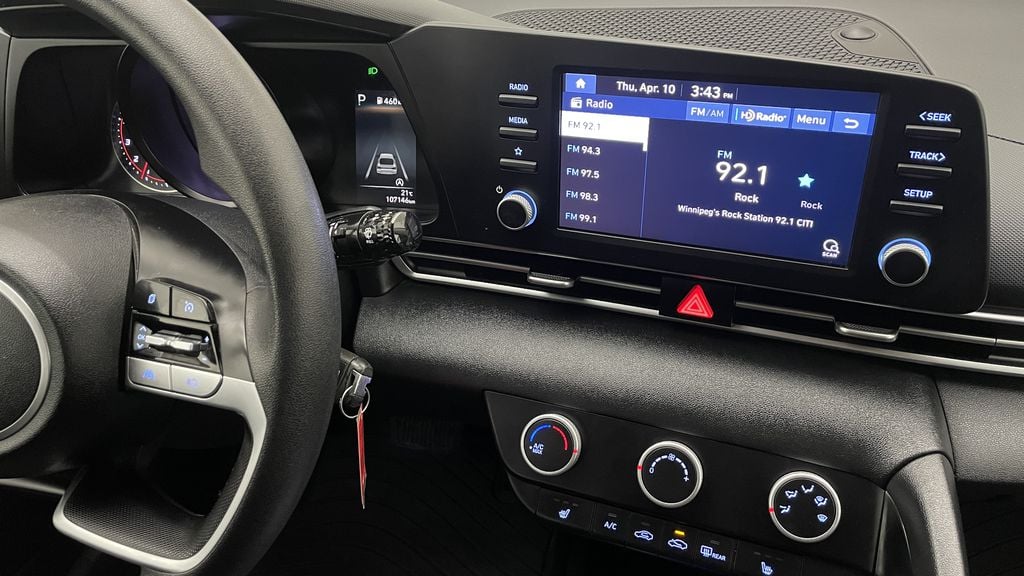Hyundai Elantra Essential 2021