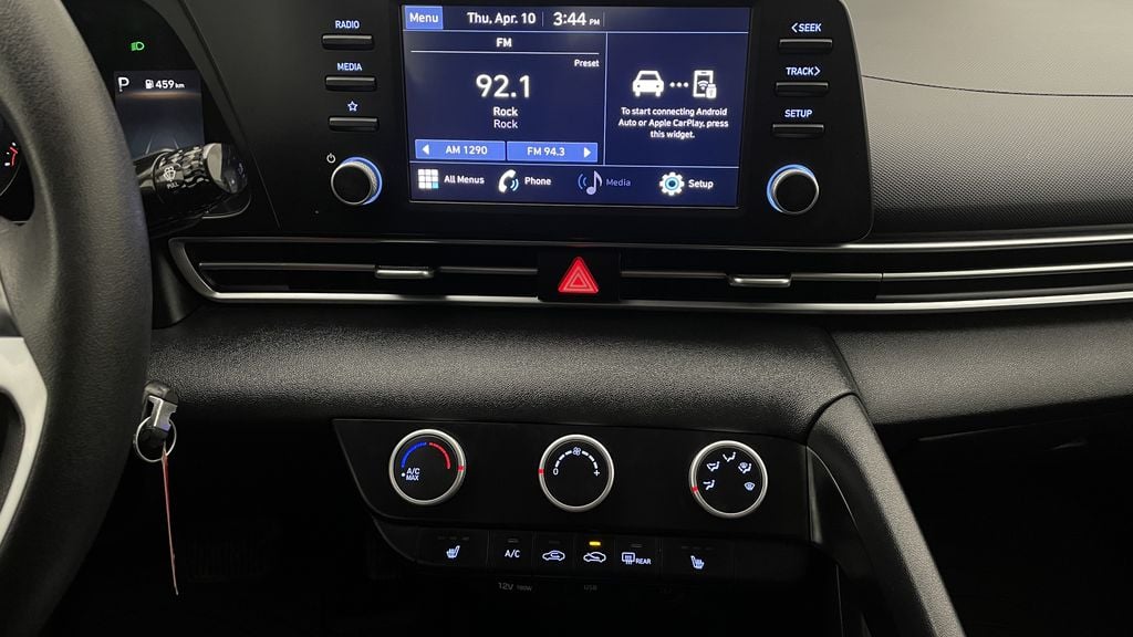Hyundai Elantra Essential 2021