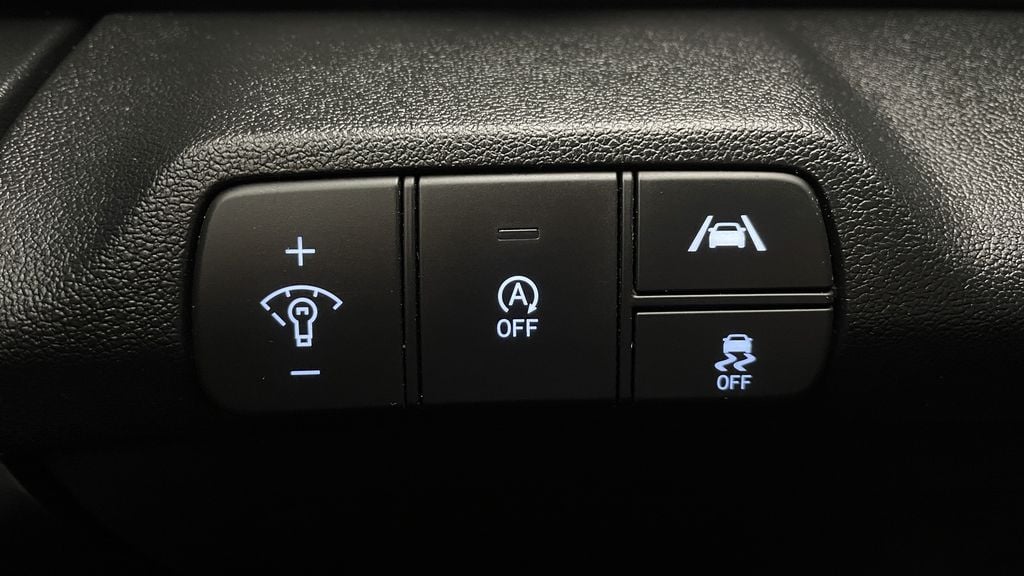 Hyundai Elantra Essential 2021