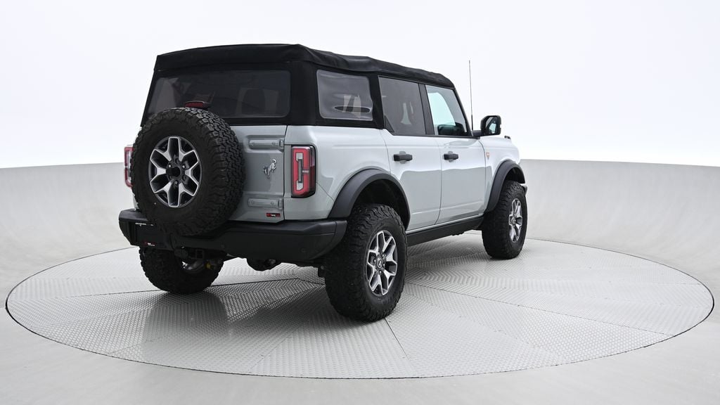 Ford Bronco Badlands 2022