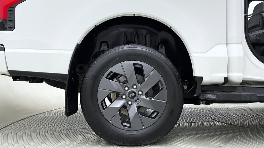 Ford F-150 Lightning LARIAT 2022