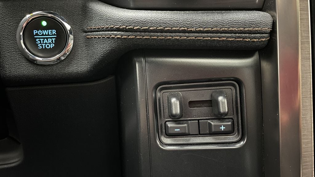 Ford F-150 Lightning LARIAT 2022