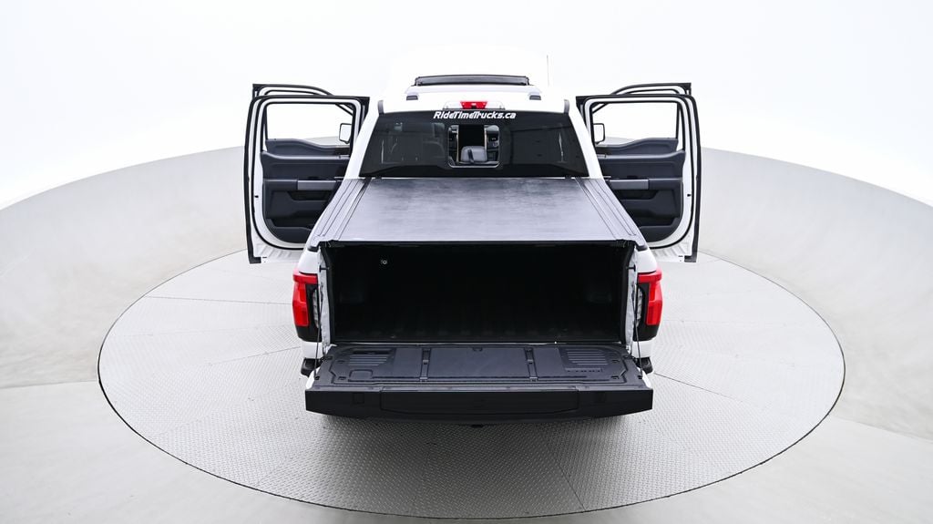Ford F-150 Lightning LARIAT 2022
