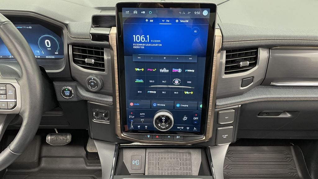 Ford F-150 Lightning LARIAT 2022