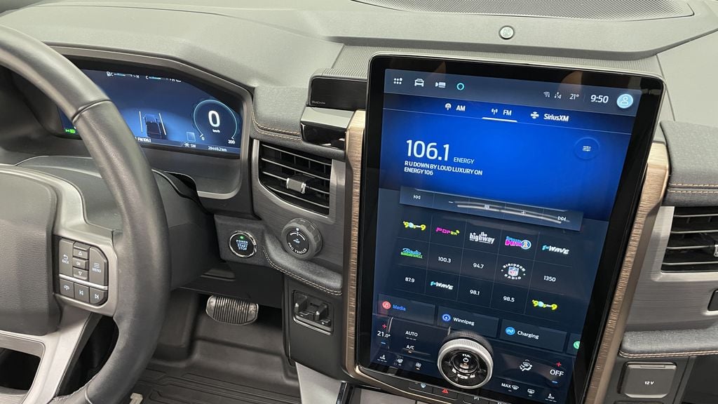 Ford F-150 Lightning LARIAT 2022