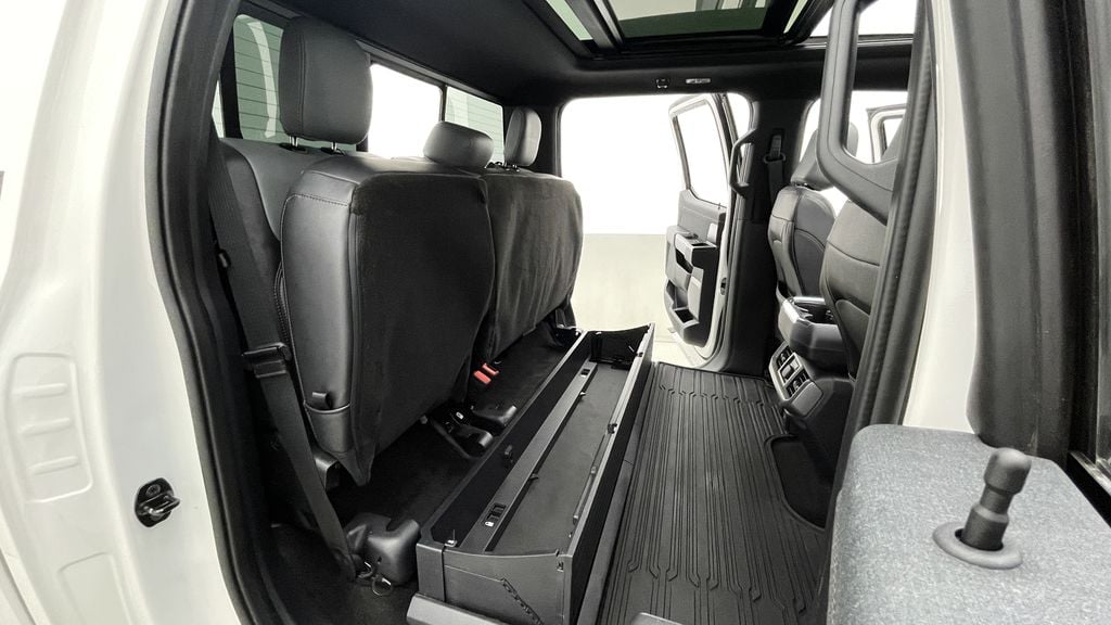 Ford F-150 Lightning LARIAT 2022