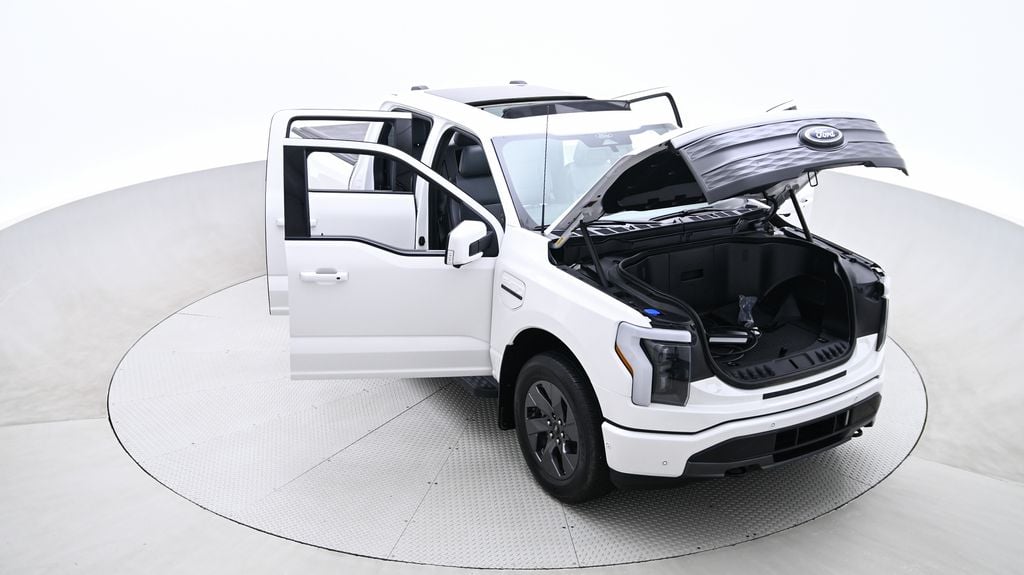 Ford F-150 Lightning LARIAT 2022
