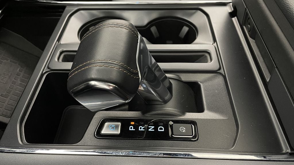 Ford F-150 Lightning LARIAT 2022