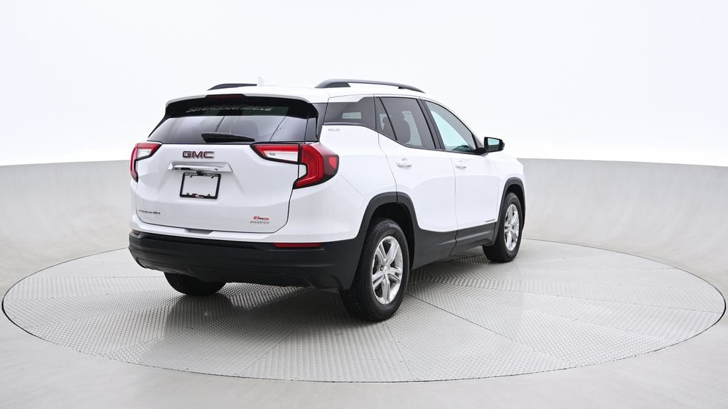 GMC Terrain SLE 2022
