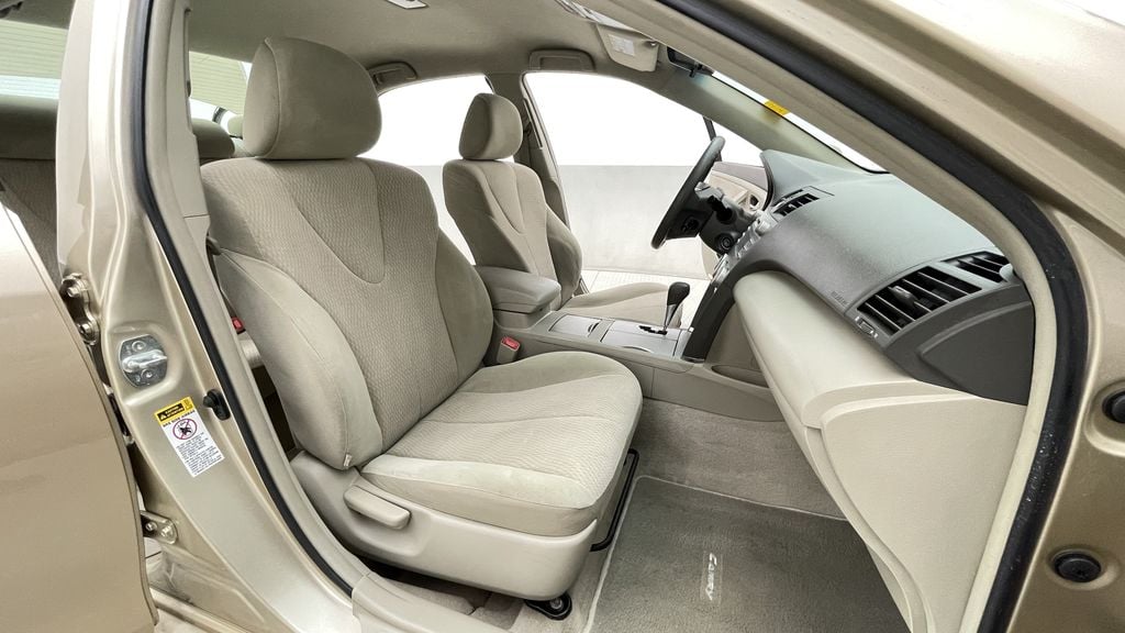 Toyota Camry LE 2011