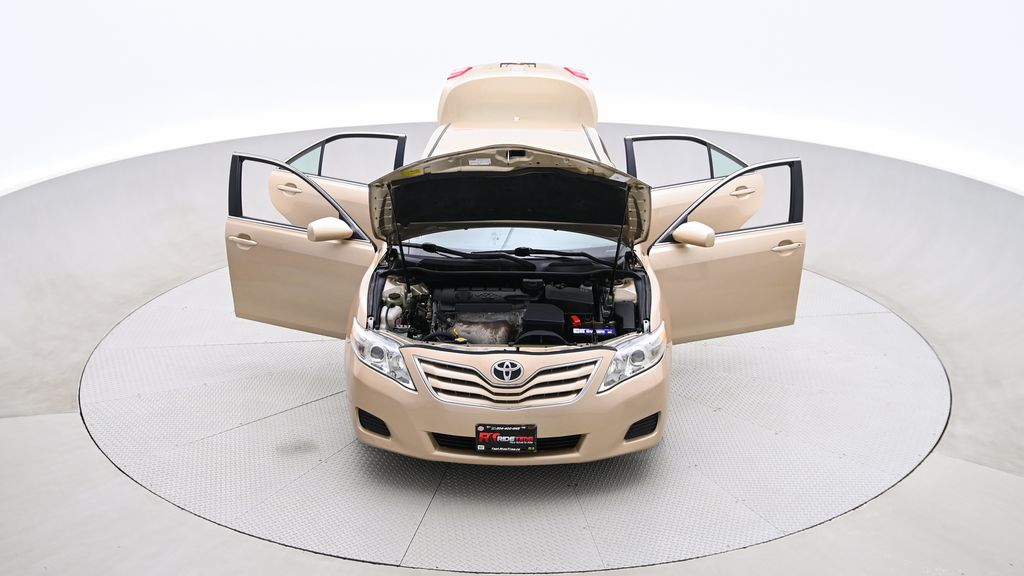 Toyota Camry LE 2011